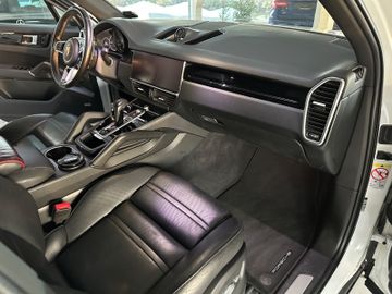 Porsche Cayenne - 11