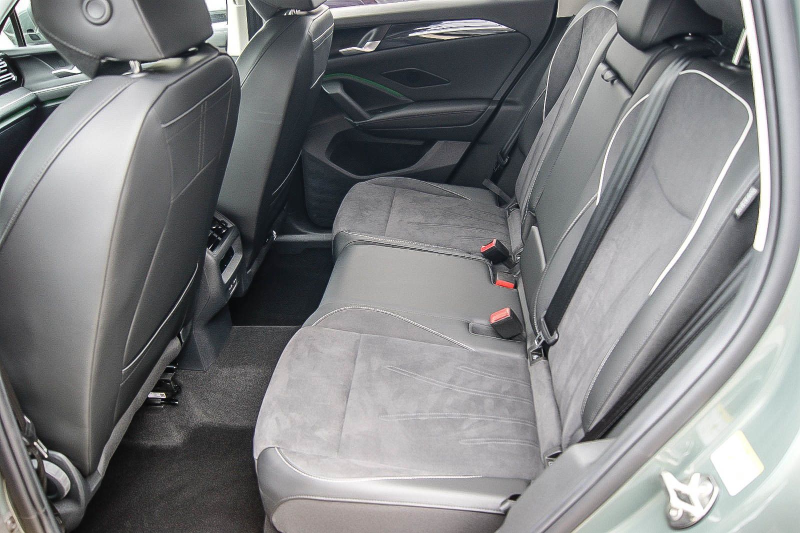 Fahrzeugabbildung Volkswagen Tiguan 1.5 eTSI 110 kW Elegance ANHZV CIPRESSINO