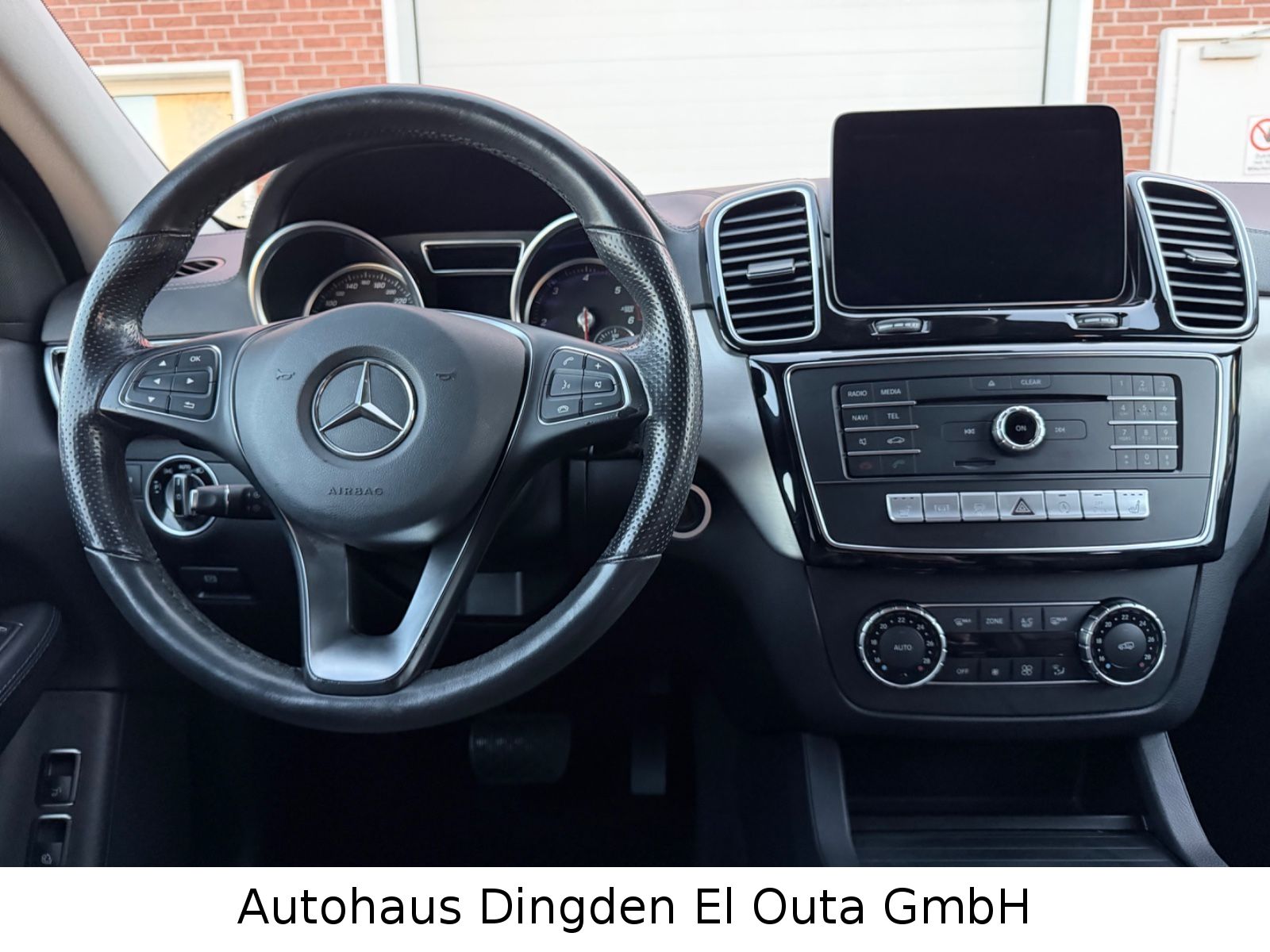 Mercedes-Benz GLE 350d Coupe 4Matic AMG Line foto 24