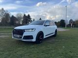 Audi Q7 3.0 TDI quattro tiptronic S-Line 7Sitze  - Audi Q7 in Bielefeld