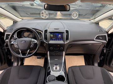 Ford S-Max - 10