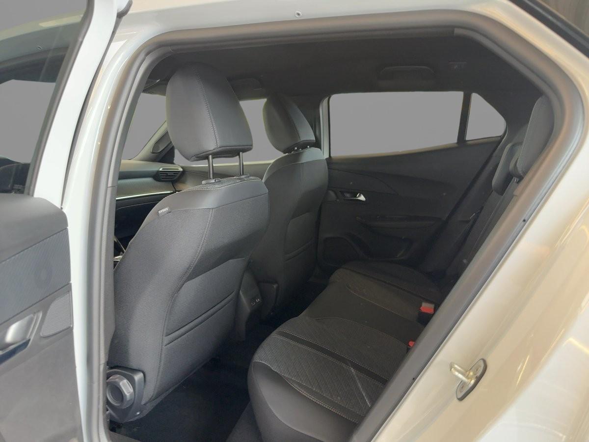 Peugeot 2008 1.2 Hybrid 145 Allure