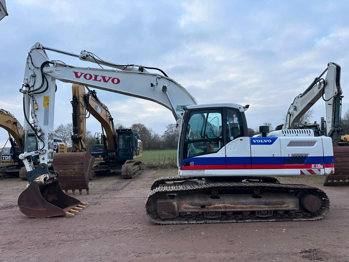 Volvo EC 220 DL German machine!
