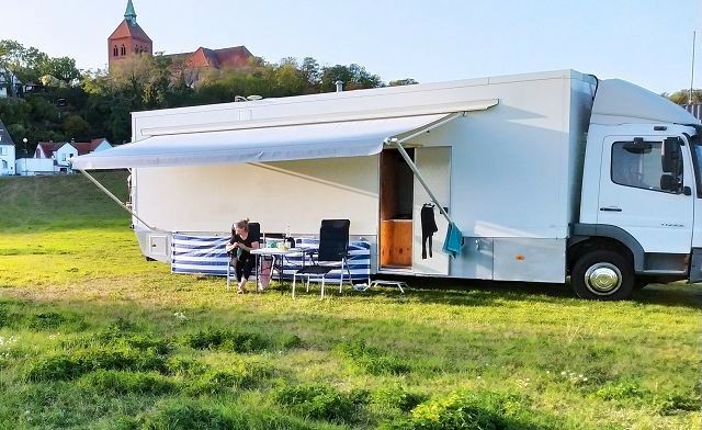 Mercedes-Benz Wohn-Büro-Mobil   -   TinyHouse