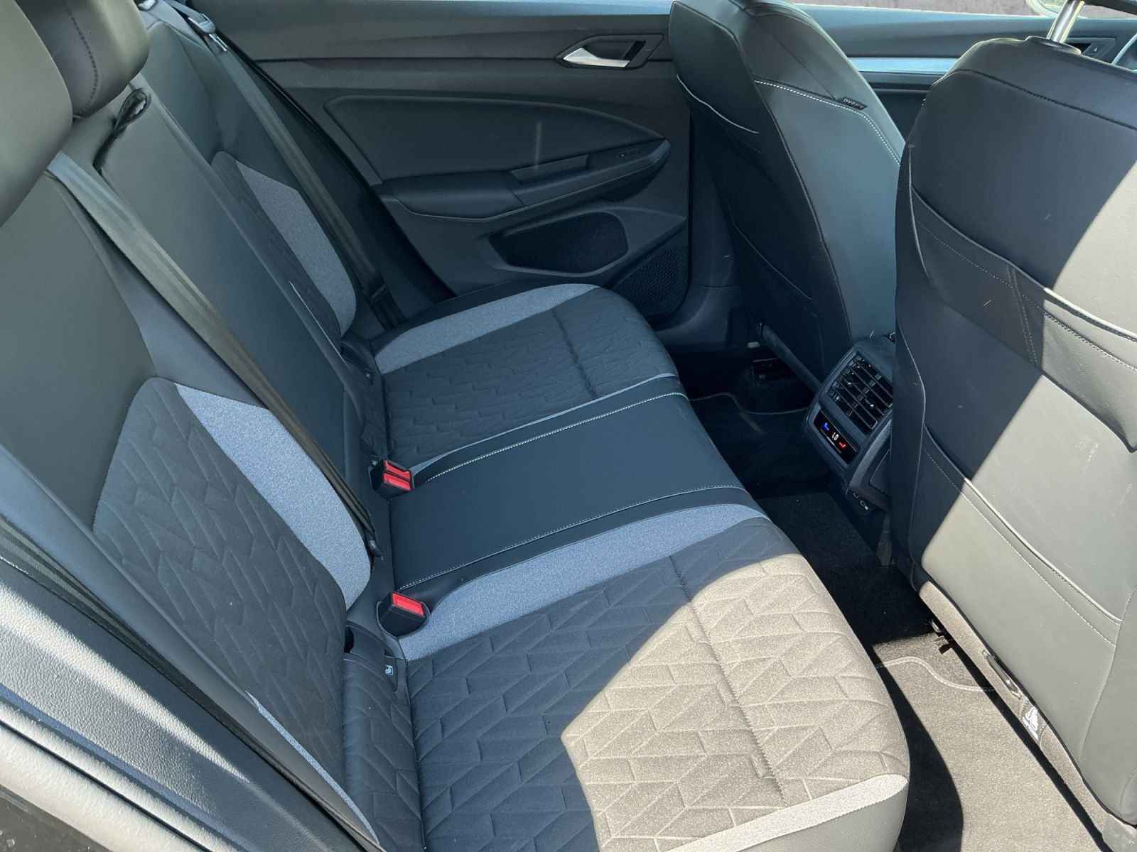 Volkswagen Golf - Bild 16