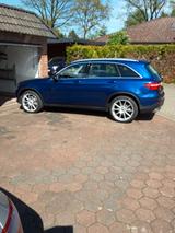 Mercedes-Benz GLC 250 d 4MATIC Autom. - - blaue Mercedes-Benz GLC-Klasse