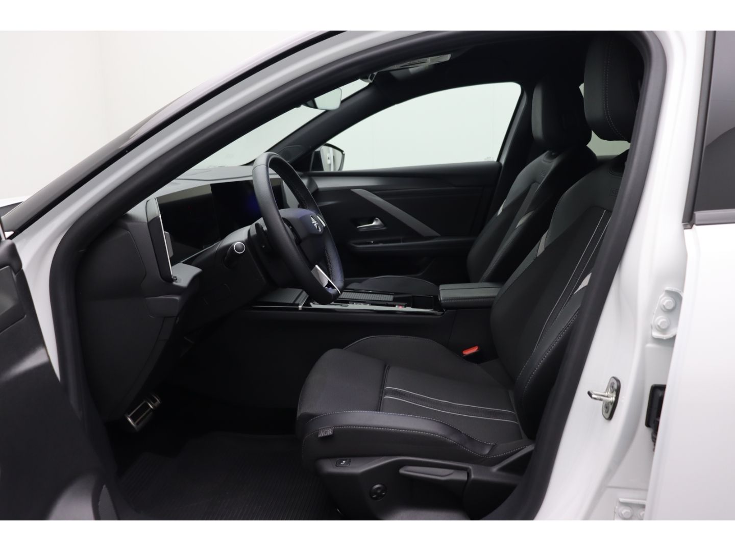 Fahrzeugabbildung Opel Astra L GS Line 1.2 Turbo Digitales Cockpit LED
