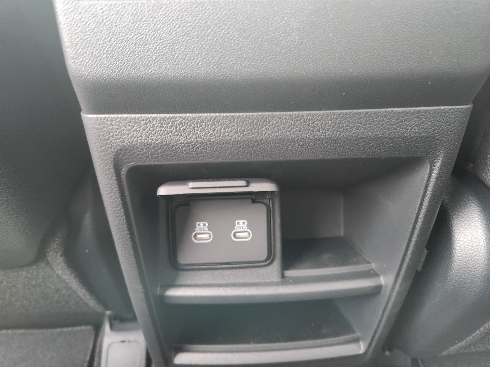 Fahrzeugabbildung KGM Torres Hybrid Essential Automatik 2WD