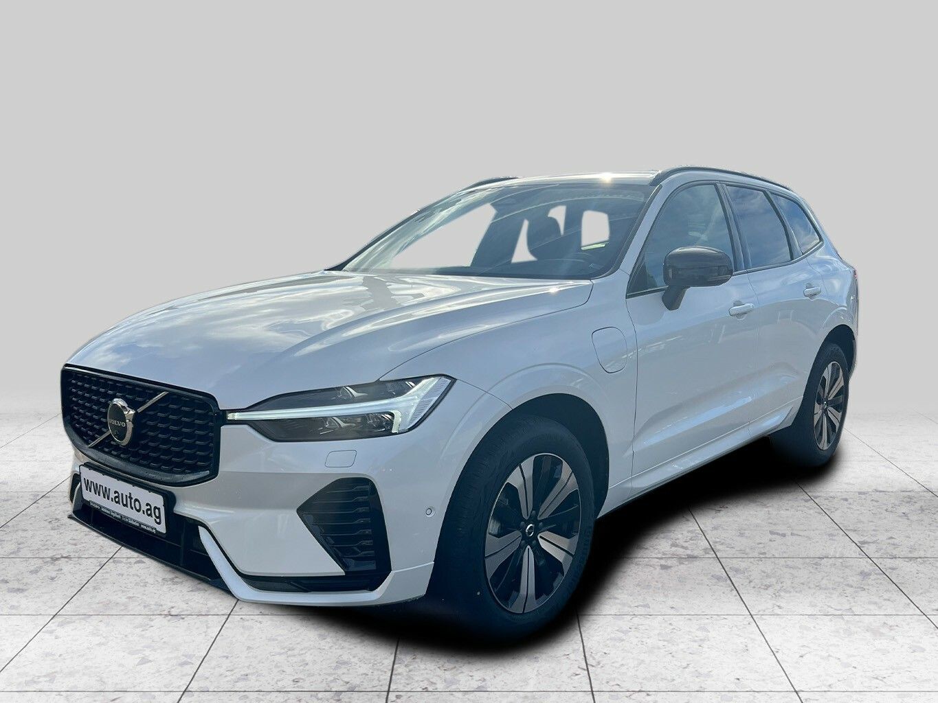 Volvo XC60 T8 PLUS DARK HOT DEAL imagem 2