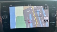 Fahrzeugabbildung Volkswagen Golf Sportsvan 1.0 TSI IQ.DRIVE SHZ ACC NAVI