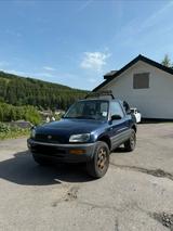 Toyota Rav 4 4x4 + AHK - 4 Sitzer - gebrauchte Toyota RAV 4 aus dem Jahr 1995