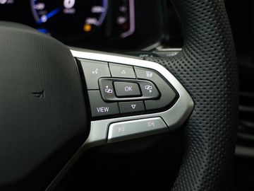 Volkswagen T-Roc 1.5 DSG R-Line Black AHK Pano Matrix Kame.