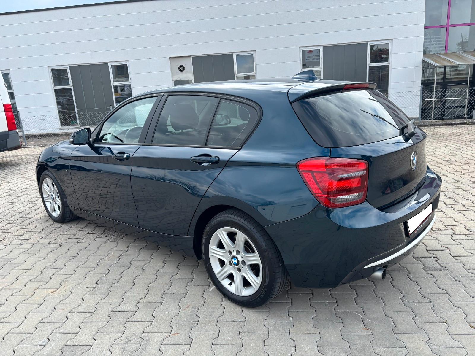 BMW 118d Urban*Leder*Sportsitze*Navi*PDC*Scheckheft