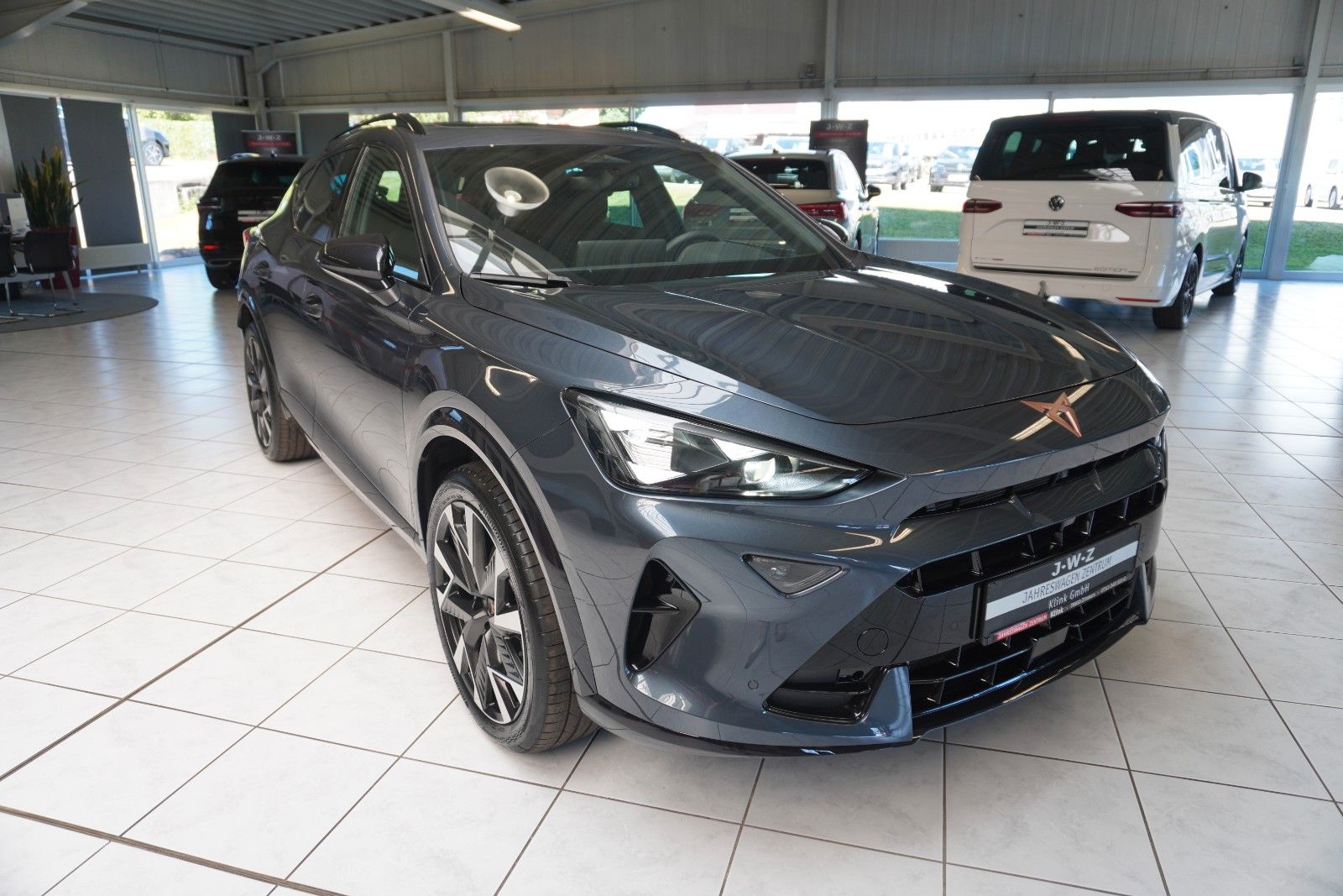 Cupra Formentor 1.5 e-HYBRID 150kW DSG*AHK*PANO* imagem 3