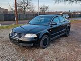 Volkswagen VW PASSAT 3BG 1.6 BENZIN LIMOUSINE - Volkswagen Passat: Limousine, 3bg