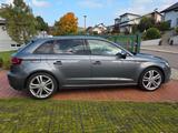 Audi A3 Sportback quattro sport PDC scheckheft 1.Hand - mit Benzin-Antrieb: Grau, Berganfahrassistent