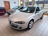 Alfa Romeo 147 1.9 JTD (120) 5 porte Distinctive - Alfa Romeo 147: Distinctive