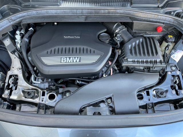 Fahrzeugabbildung BMW 218 Active Tourer xDrive Sport Line Autom., Navi