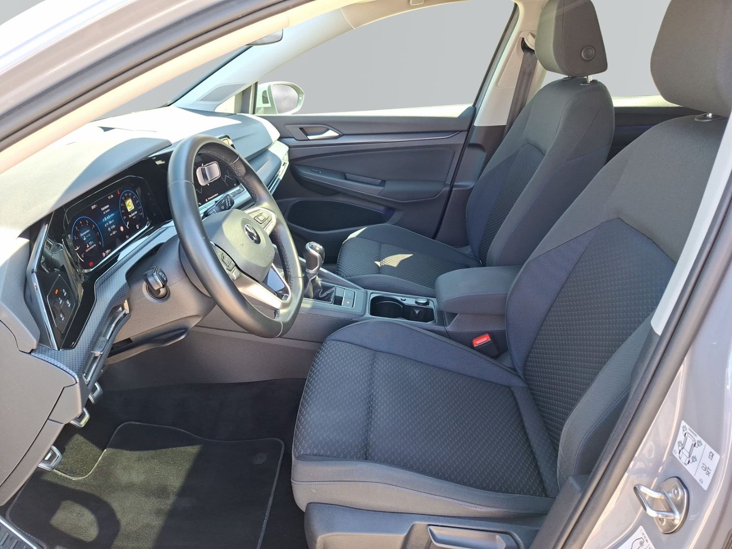 Golf VIII 1.0 TSI United *AHK*SIDEASSIST*PANO*AC
