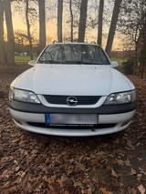 Opel Vectra  Automatik  TÜV bis 08/2027 ... - Opel Vectra: Kombi, B