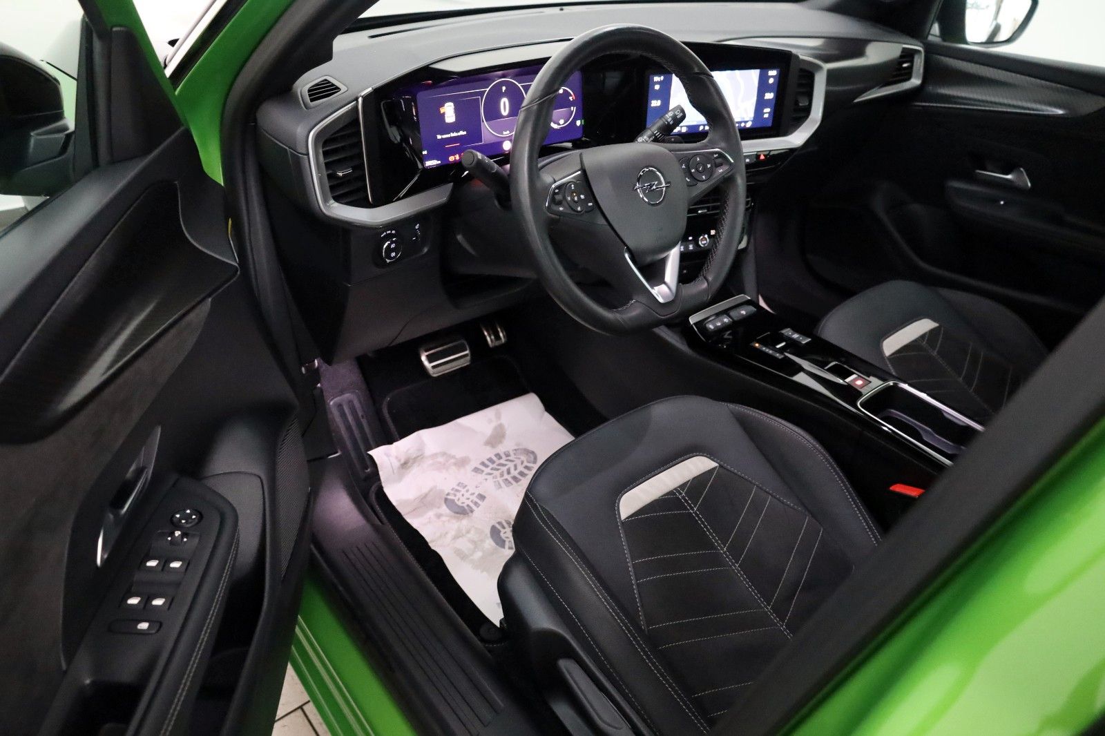 Fahrzeugabbildung Opel Mokka Ultimate T.Leder,Navi,LED,SR+WR,abn. AHK