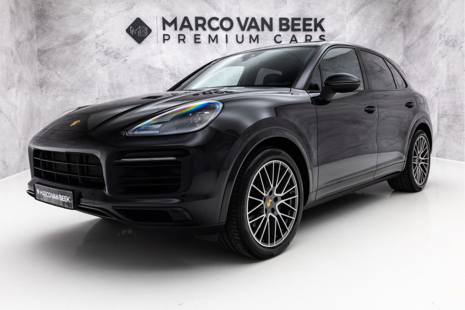 PORSCHE Cayenne 3.0 E-Hybrid Platinum Edition | Pano | S