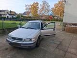 Volvo v40 zu verkaufen - gebrauchte Volvo V40 aus dem Jahr 2001