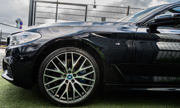 Fahrzeugabbildung BMW 540d Touring xDrive M-SPORT|KEYL|360°|AMBI|DISP