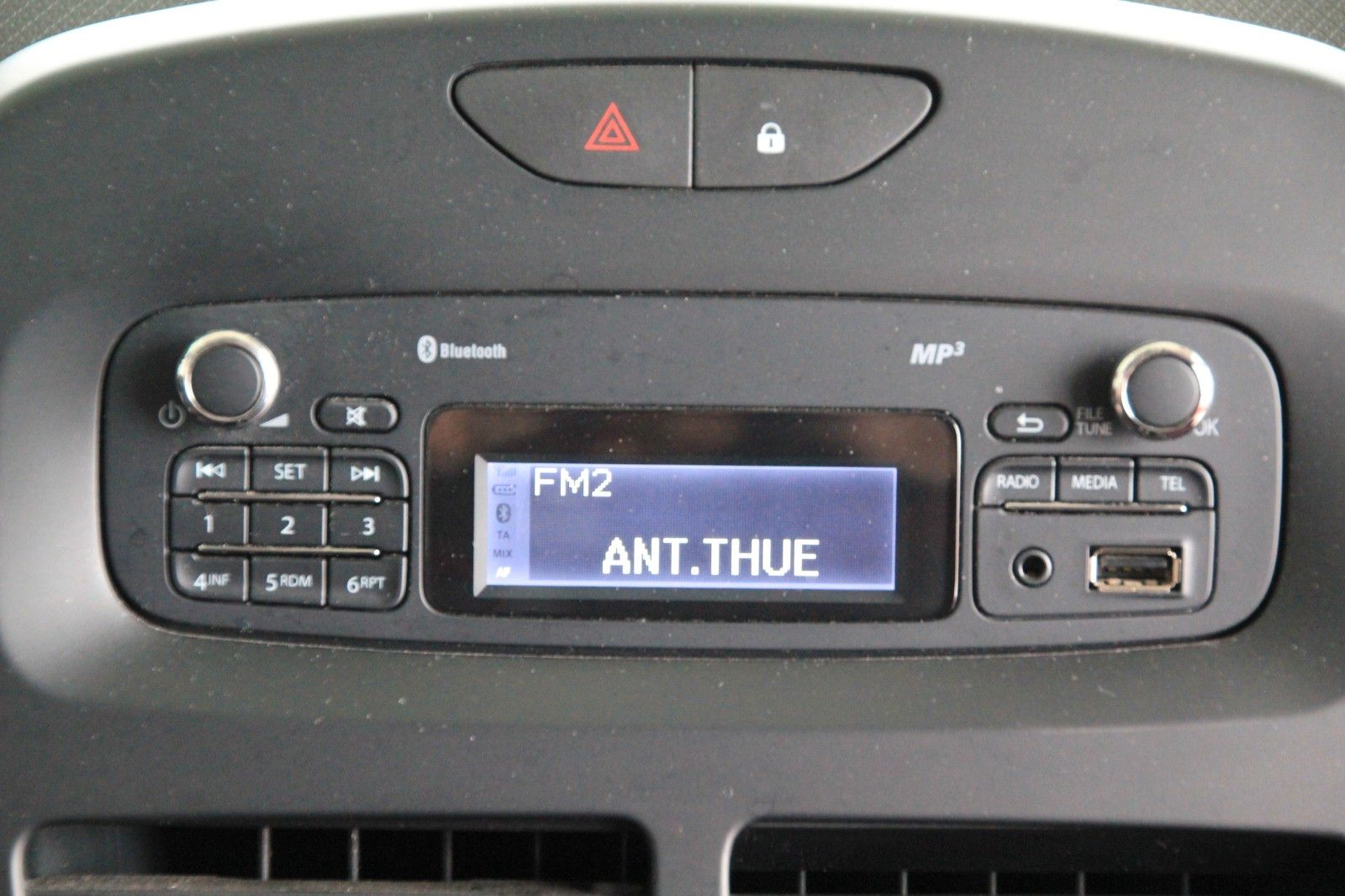 Fahrzeugabbildung Renault Clio 1,2 Expression