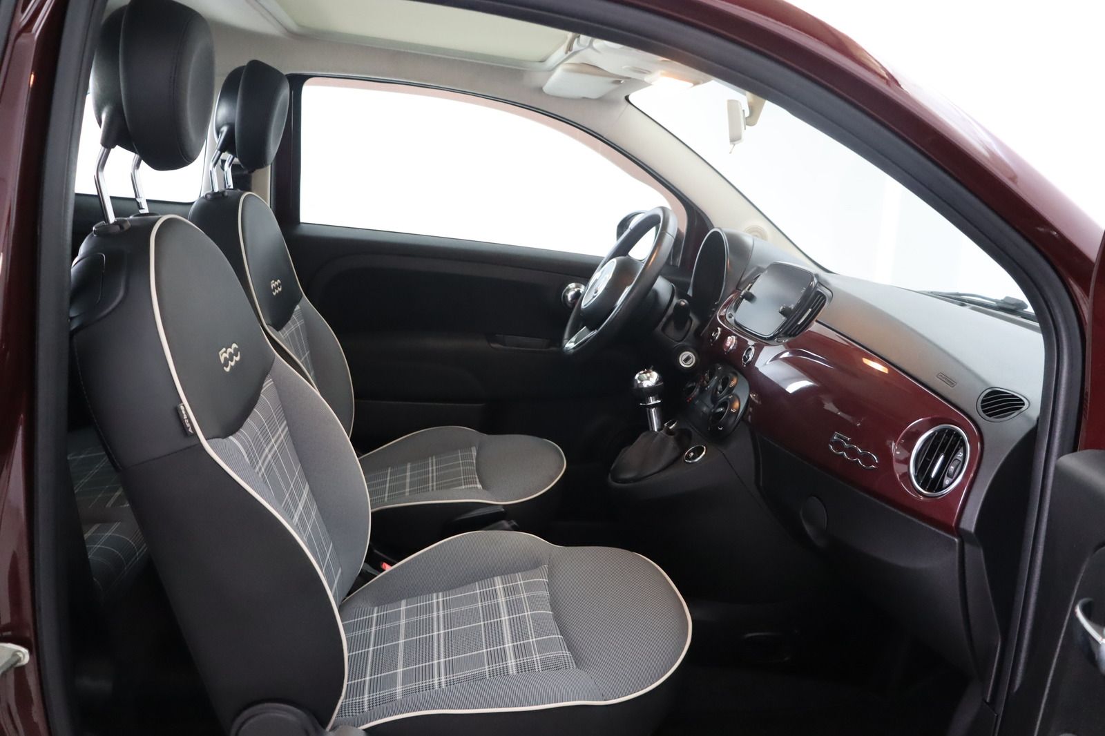 Fahrzeugabbildung Fiat 500 Ellenator * Pano* PDC * DAB