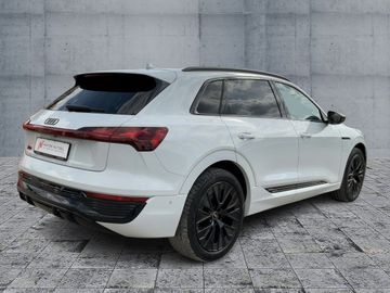 Audi Q8 e-tron - 6