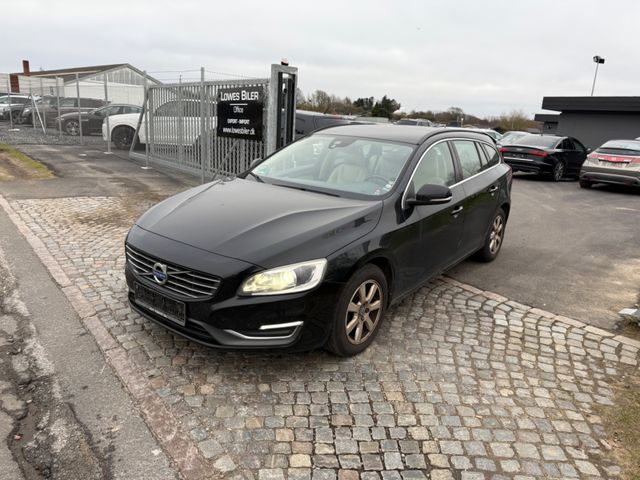 Volvo V60 Kombi Momentum 2.0 D4