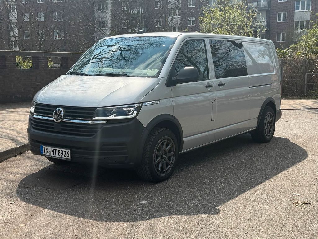 Image of Volkswagen T6 Multivan