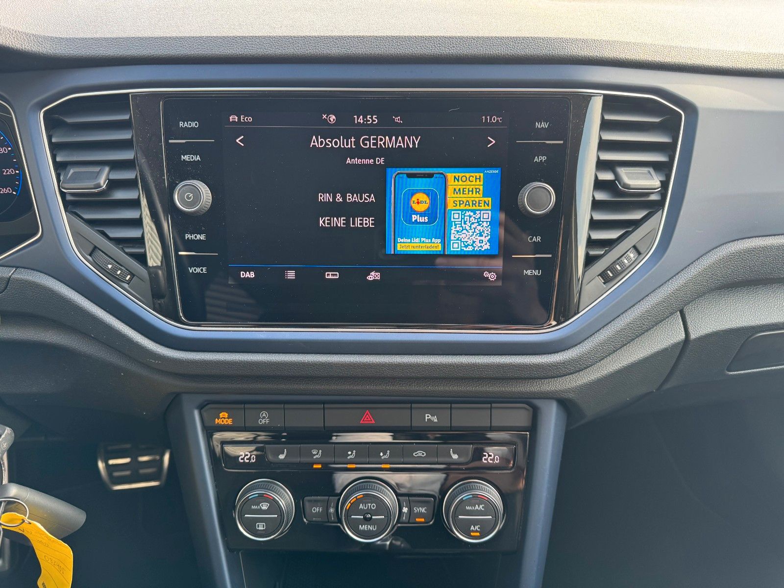 Fahrzeugabbildung Volkswagen T-Roc Style+RLine+AHK+ACC+LED+MirrowLink