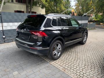 Volkswagen Tiguan - 4