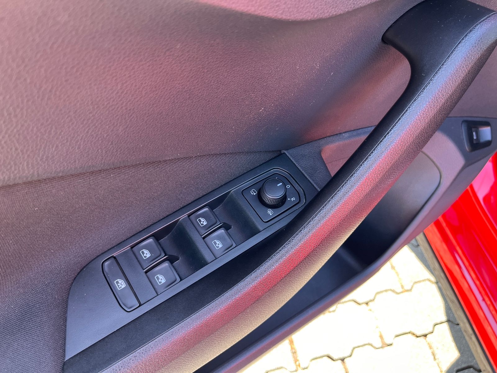 Fahrzeugabbildung SKODA KAMIQ  Monte Carlo PANO ACC KAM LED