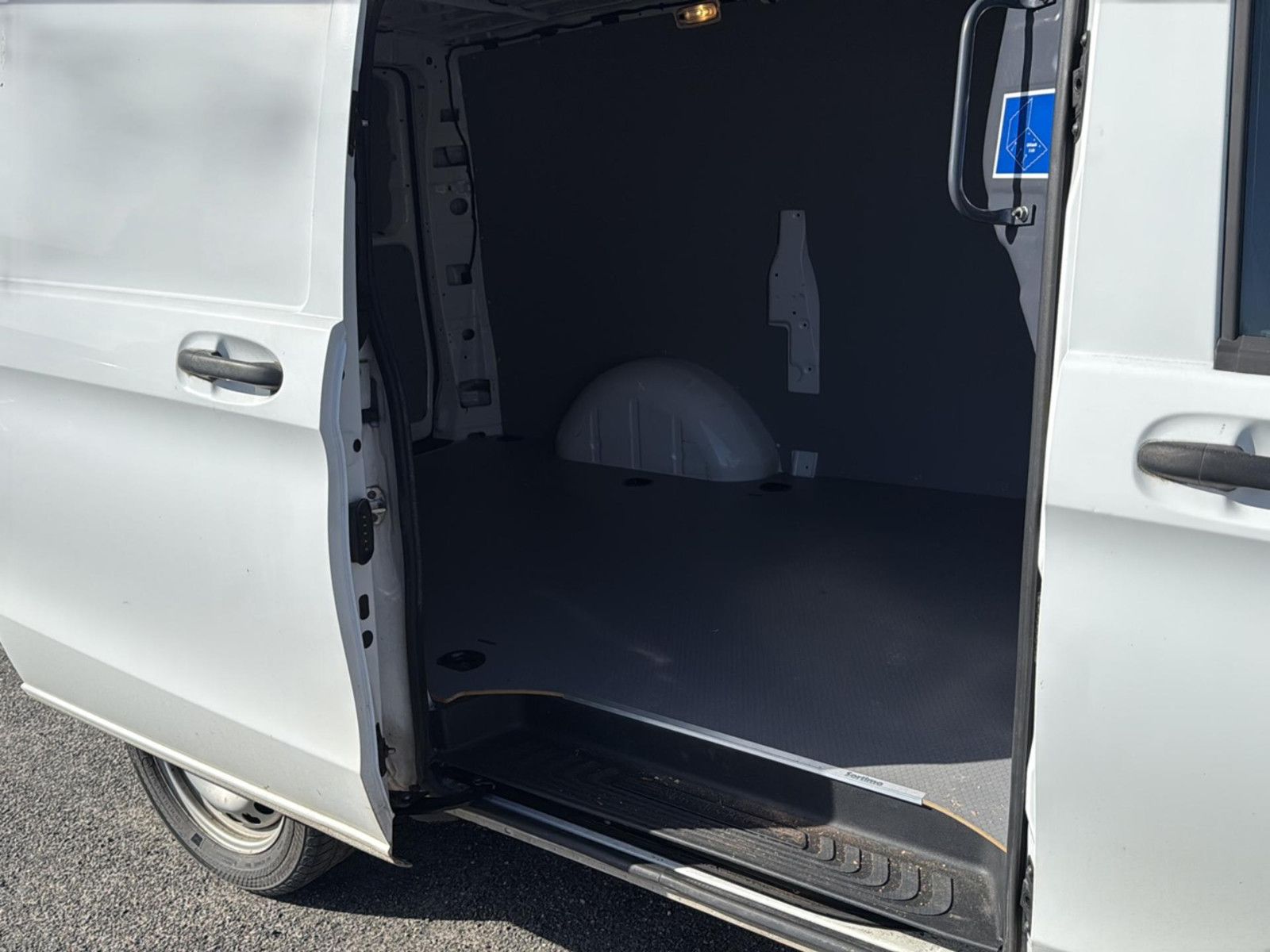 Fahrzeugabbildung Mercedes-Benz Vito Kasten /119 CDI RWD lang