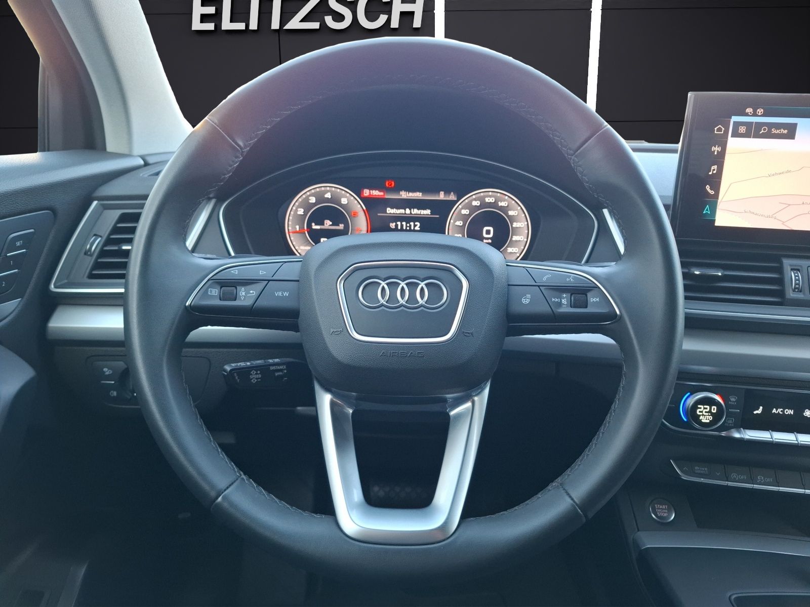 Fahrzeugabbildung Audi Q5 40 TFSI quattro S-line S-tronic Matrix Luft N