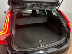 VOLVO V60 D4 AWD/ R-DESIGN / GARANTIE / BUSINESS VOLVO V60 D4 AWD/ R-DESIGN / GARANTIE / BUSINESS