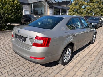 Skoda Octavia - 8