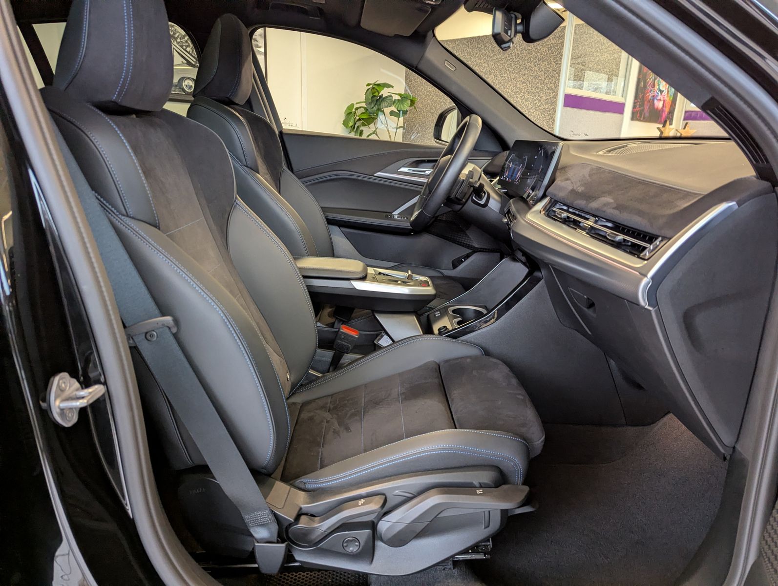 BMW X2 20 i M-Sport Pano Aktivsitze Kamera AHK - Image 15