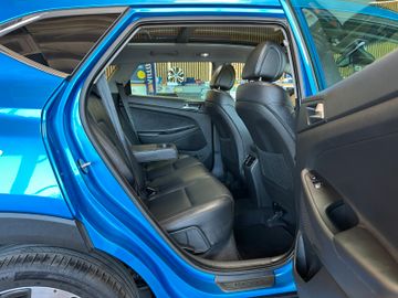Hyundai Tucson Premium 4WD *Vollausstattung*1.Hand*
