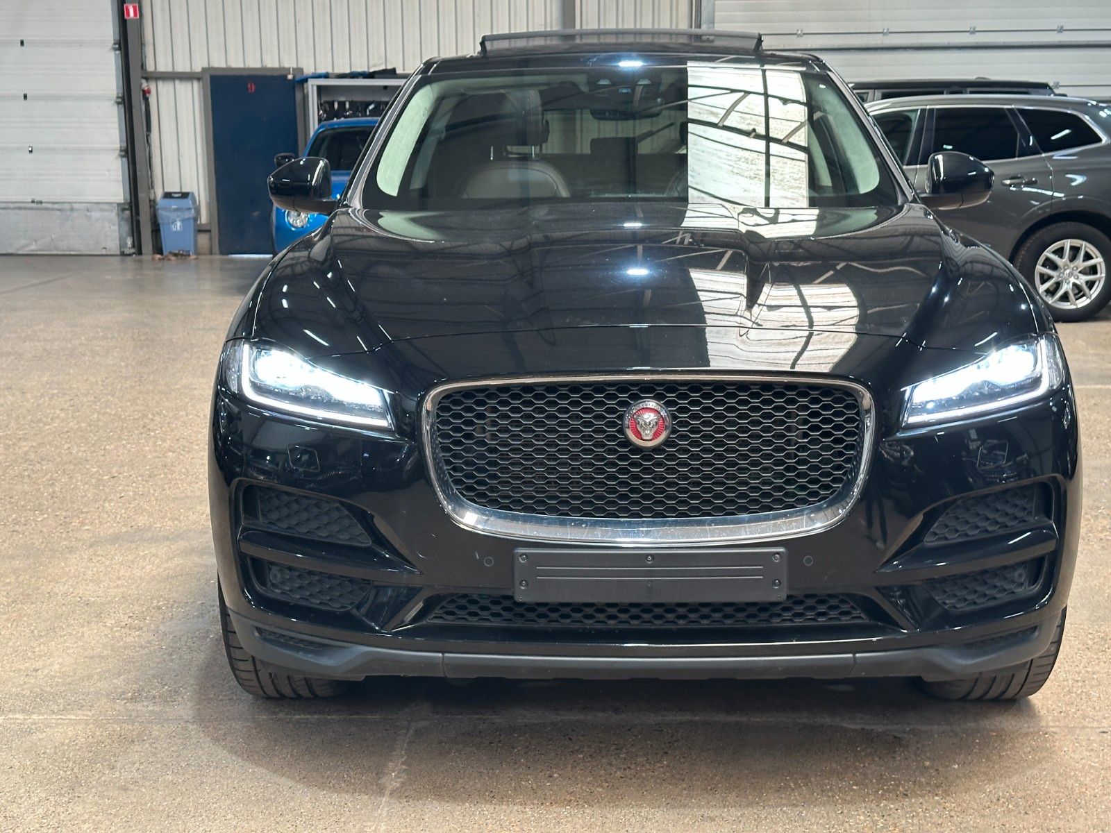 Jaguar F-Pace F-PACE Prestige AWD imagem 2