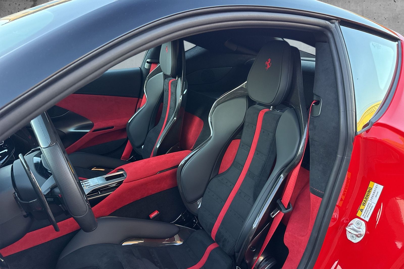 Fahrzeugabbildung Ferrari 12Cilindri*Racing seats*Display*Carbon*Lift*