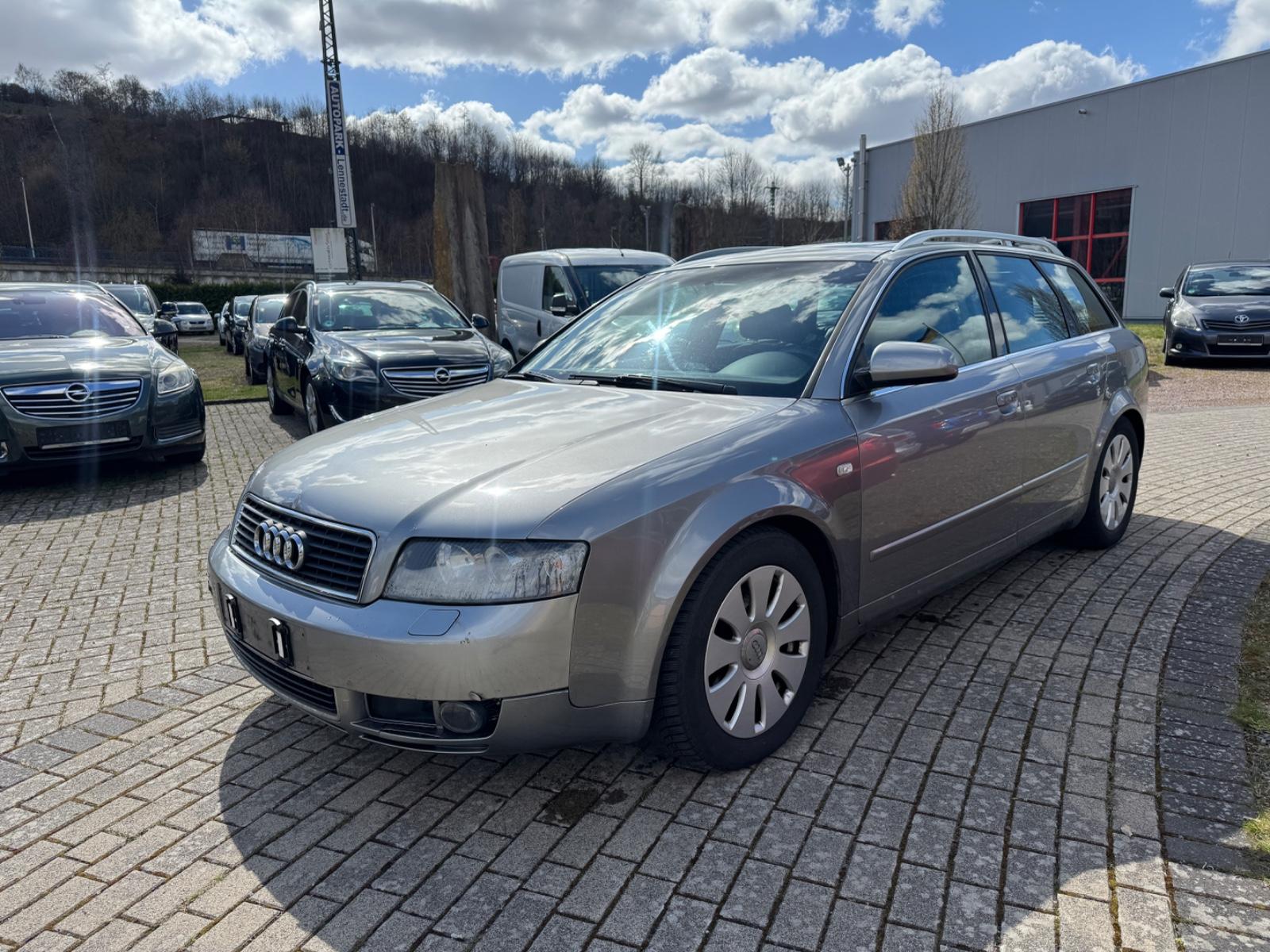 Audi A4 2.5TDI Avant S Line