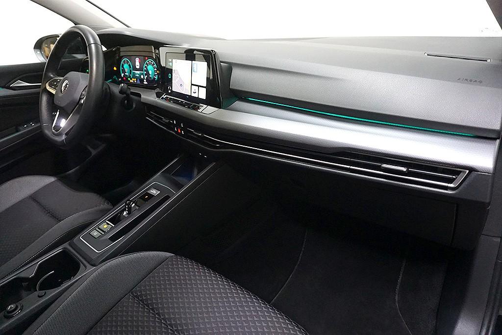 Volkswagen Golf 8 2.0TDI DSG Active Virtual Pano AHK HUD, миниатюра 12