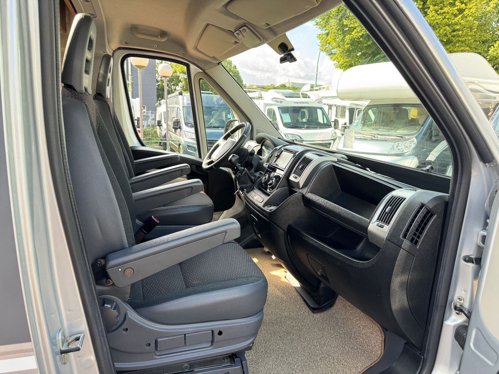 Fahrzeugabbildung Globecar GLOBESCOUT 600 CITROEN TV WC AHK KAMERA NAVI