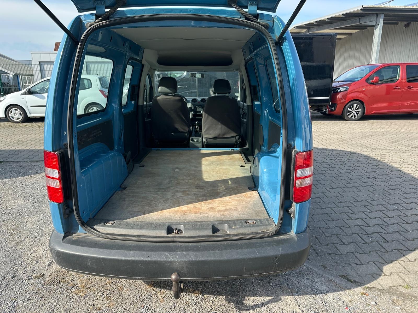 Volkswagen Caddy 2012 — photo 7