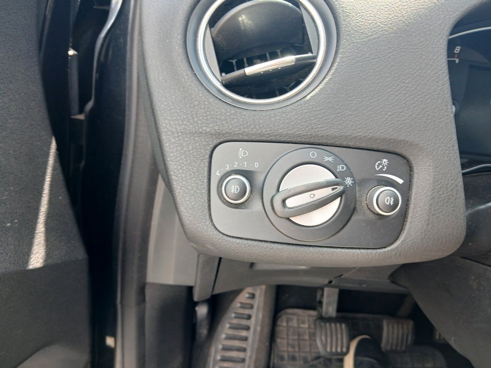Fahrzeugabbildung Ford Mondeo Turnier Titanium