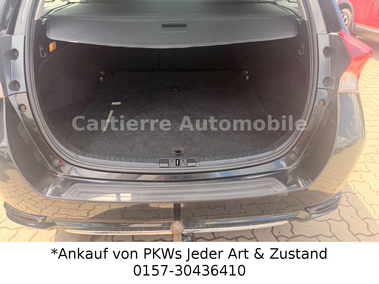 Toyota Auris 2015 — photo 11